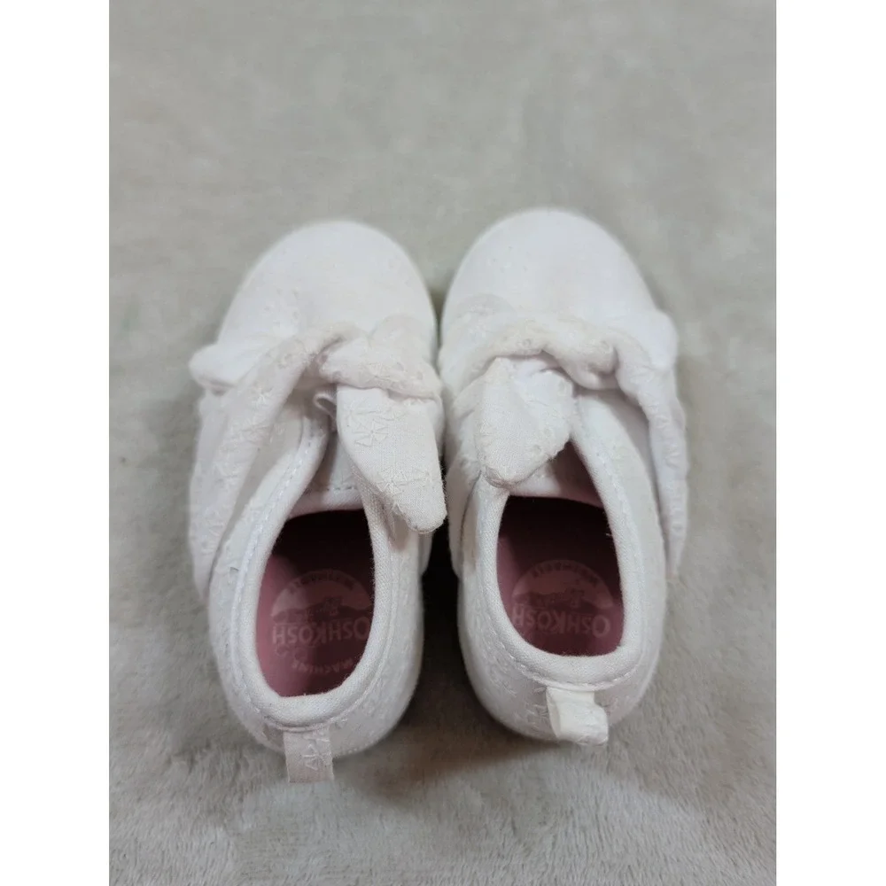 OshKosh Bgosh Baby Girls White Floral Embroidered Bow Slip On‎ Shoes Size 7M